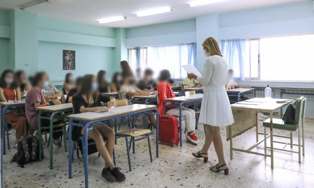 Κορονοϊός: Η μετάδοση στα σχολεία φέρνει πιο κοντά το 4ο κύμα πανδημίας – Σκέψη για αύξηση των ΜΕΘ για παιδιά